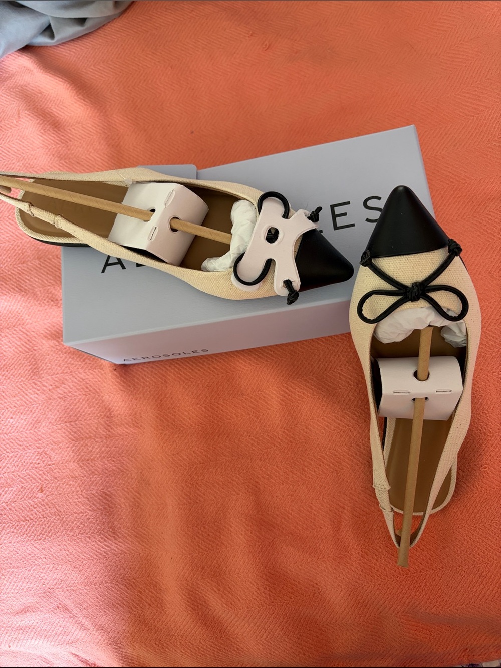 AEROSOLES Cream and Black Pointed Slingback Flats with Bow